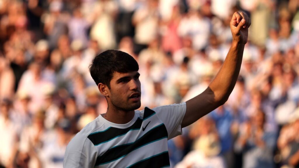 Alcaraz downs Munar in 3-set thriller to advance at Queen's Club