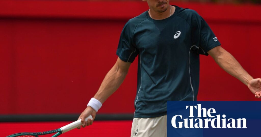 Alex de Minaur crashes out of Queen’s to leave cloud over Wimbledon challenge | Tennis