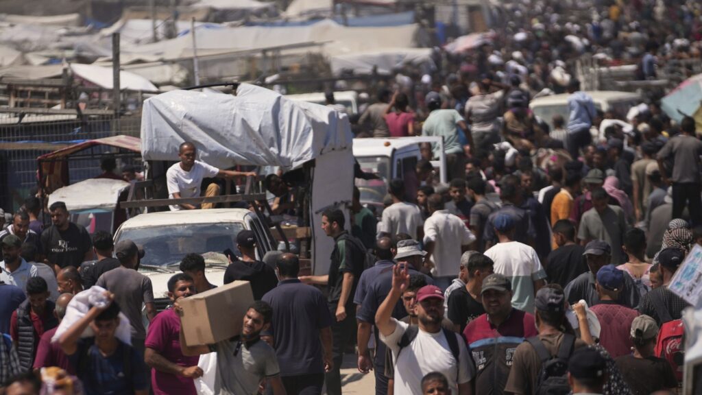 At least 8 dead in shooting near Israeli and US-supported aid sites in Gaza : NPR