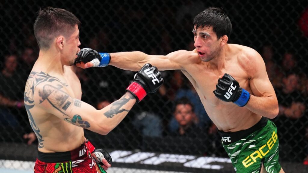 'Disgusted' Steve Erceg books flyweight date with Alex Perez