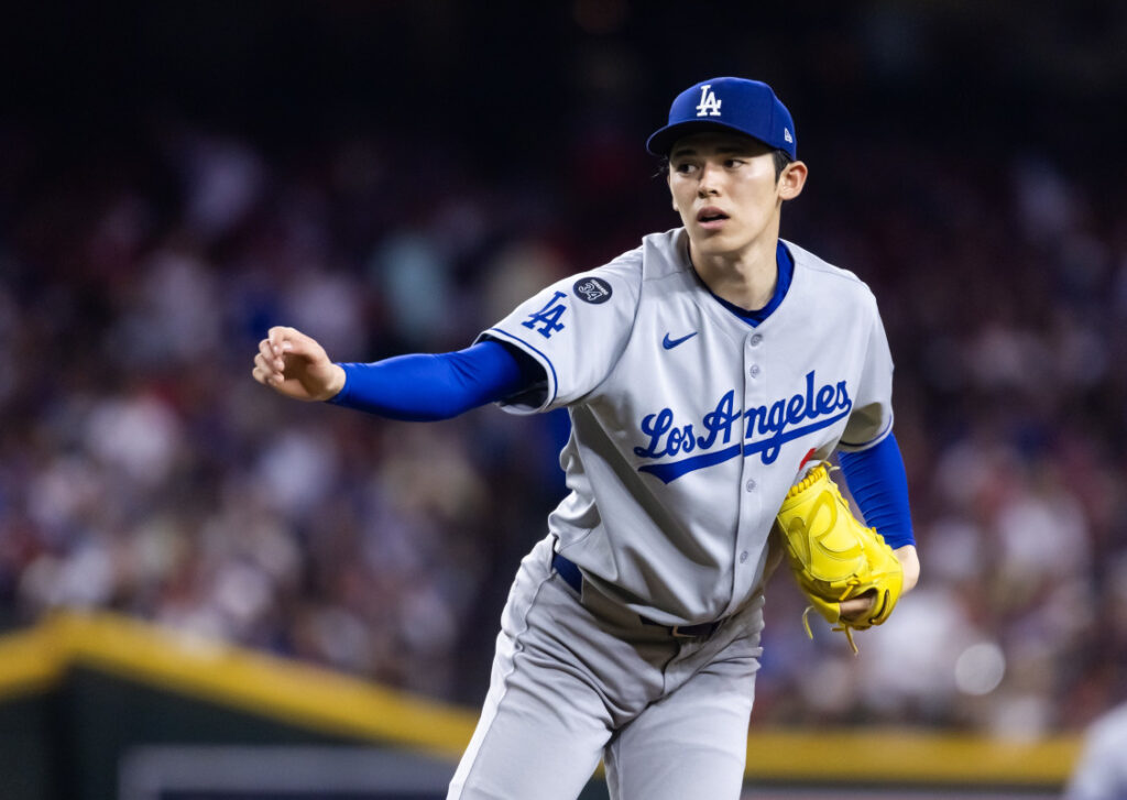 Dodgers’ Dave Roberts Provides Update on Roki Sasaki