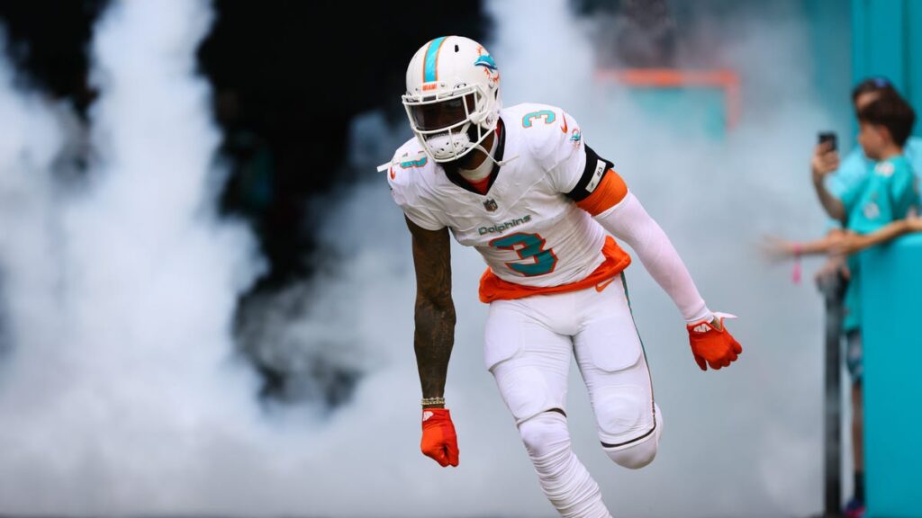 Former Dolphins WR teases potential reunion with old NFL squad