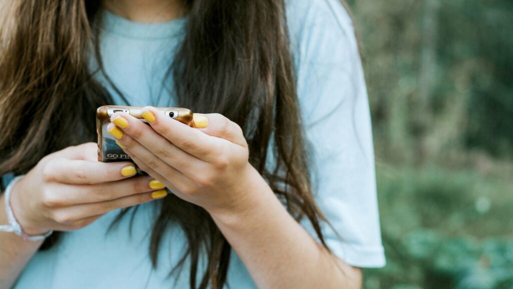 Increased screen time linked to aggression, anxiety, low self-esteem in kids, study finds