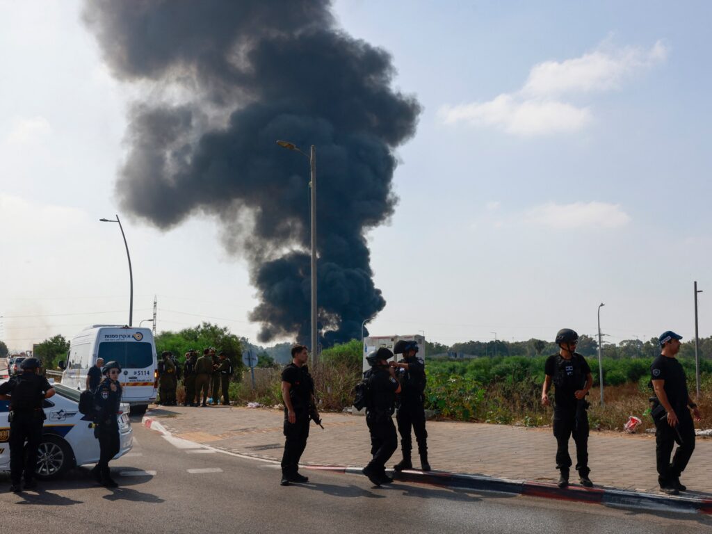 Israel and Iran trade strikes as hostilities extend into fifth day | Israel-Iran conflict News