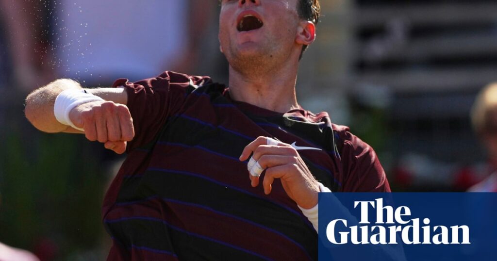 Jack Draper shakes off errors to thwart Popyrin and keep Queen’s Club quest alive | Tennis