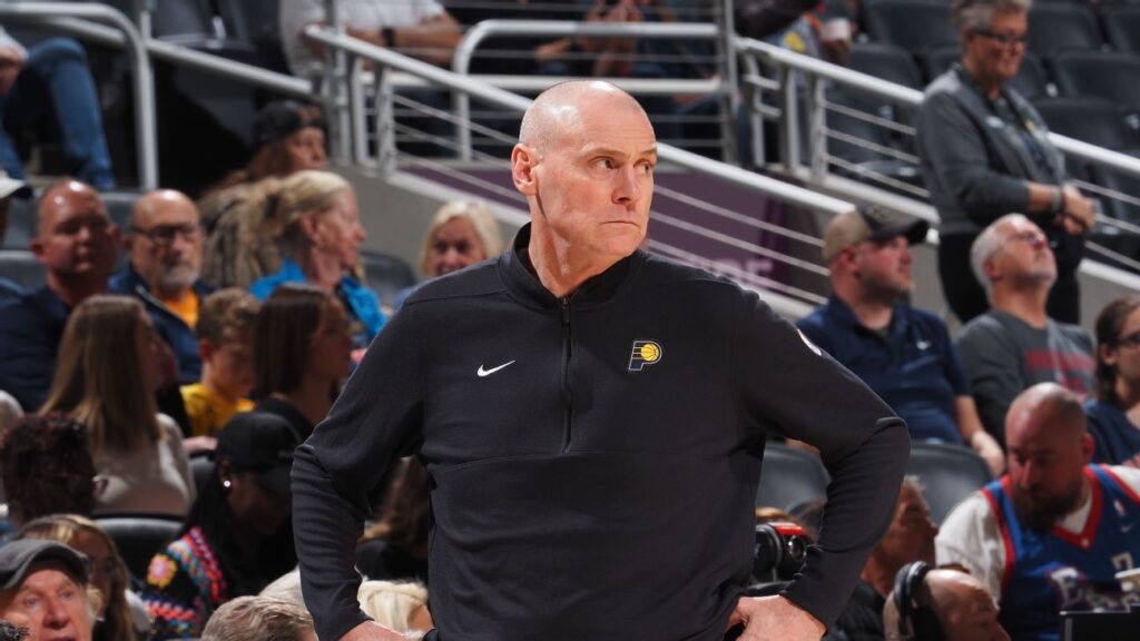 Pacers coach Rick Carlisle defends referee Scott Foster