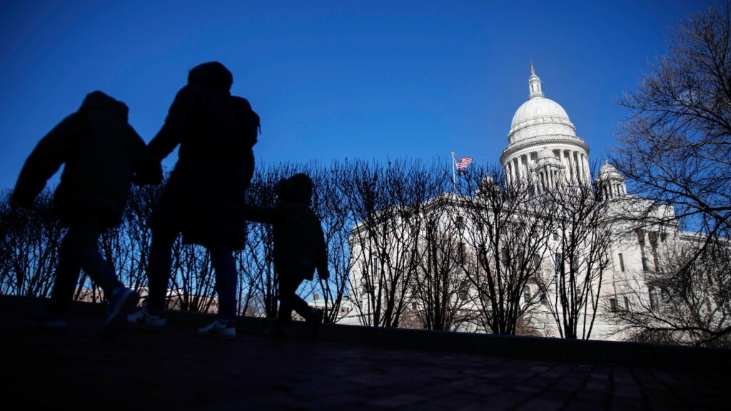 Rhode Island lawmakers pass bill to ban sales of assault weapons