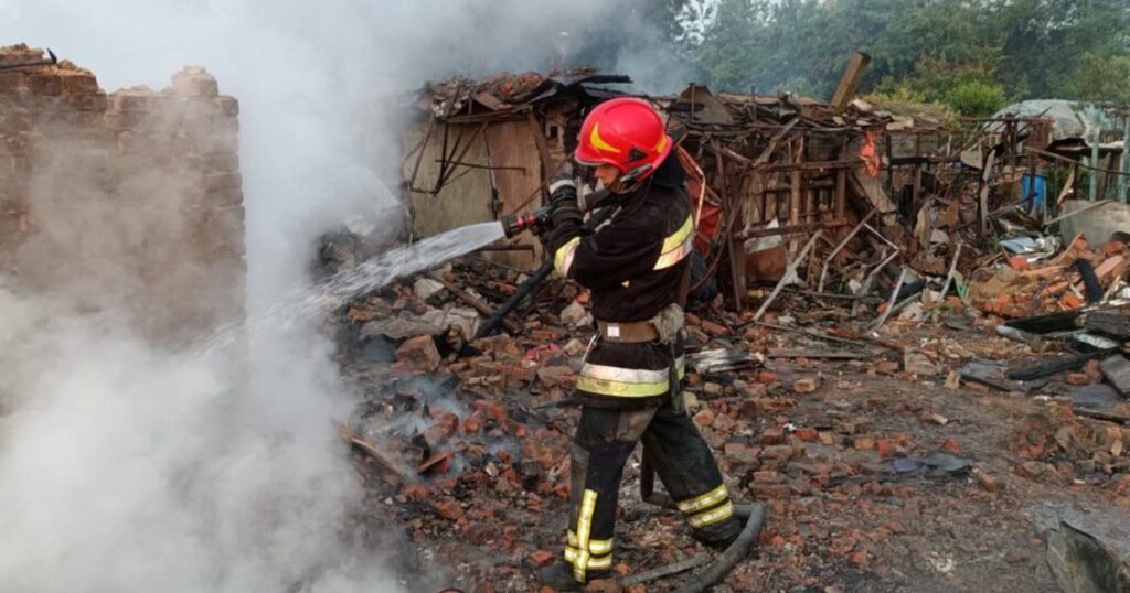 Russian drone strike kills 5 as Moscow pledges response to Ukraine attacks | Russia-Ukraine war News