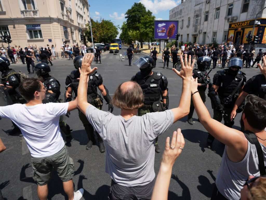 Serbian police remove Belgrade street blockades, more protesters arrested | Protests News