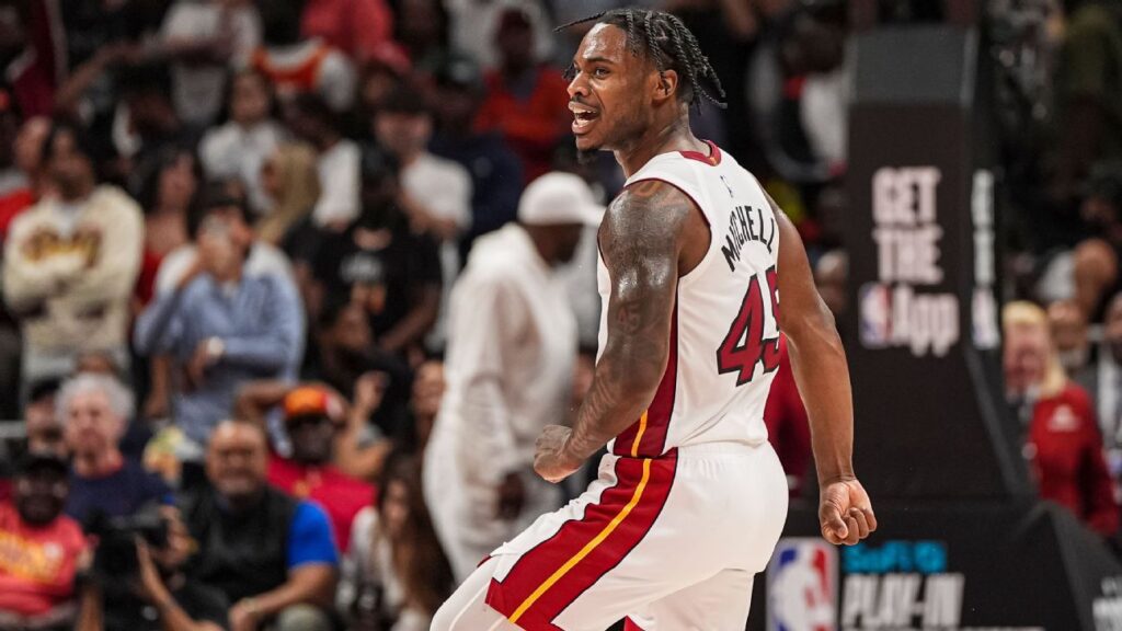 Sources -- Davion Mitchell intends to stay with Heat on $24M deal