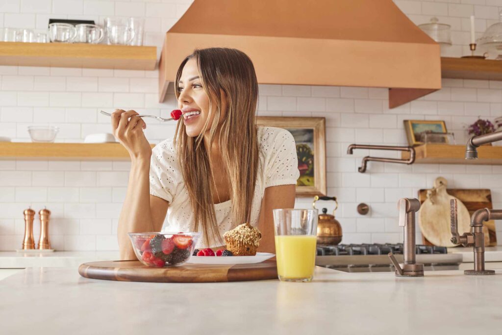 The Best Time To Eat Fruit for Weight Loss, According to Dietitians