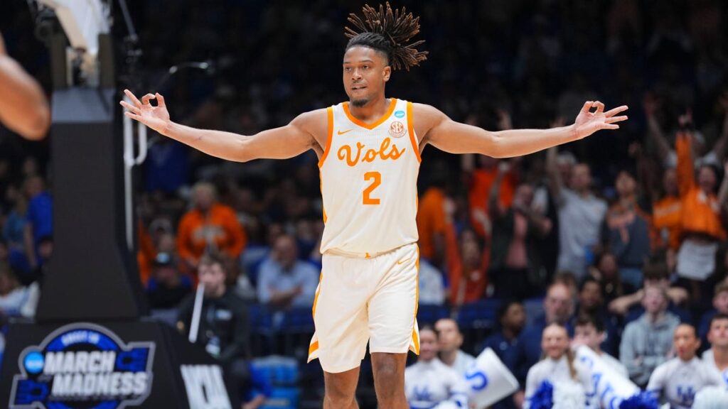 Warriors add sharpshooter in second round of new NBA mock from Yahoo
