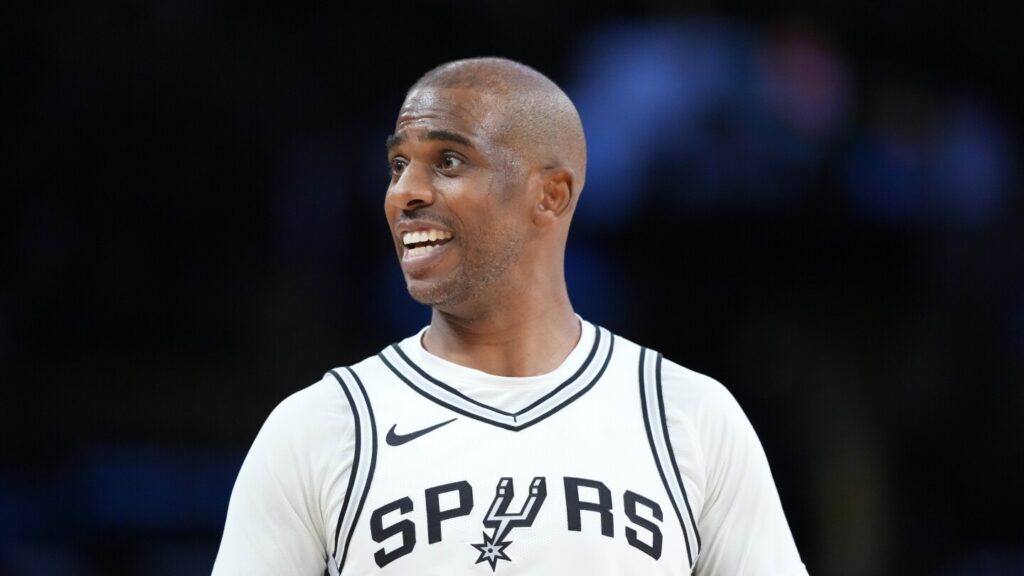 Chris Paul on Clippers: 'I wanted to get back and play here.' Could it be for more than one year?