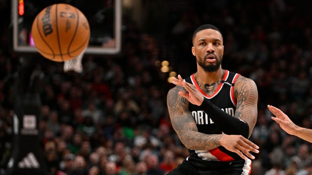 Damian Lillard is latest star to return to old stomping grounds