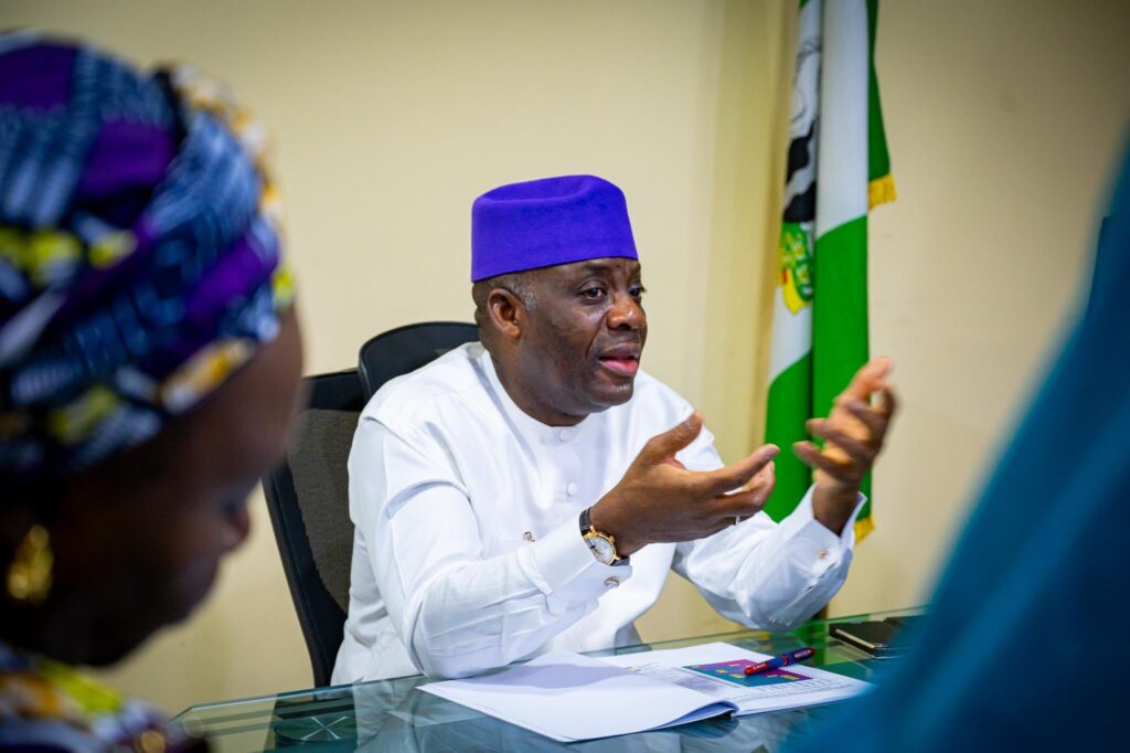 Tunji Alausa