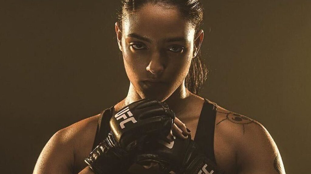 'Golden Girl' Alice Pereira to become youngest female UFC fighter ever