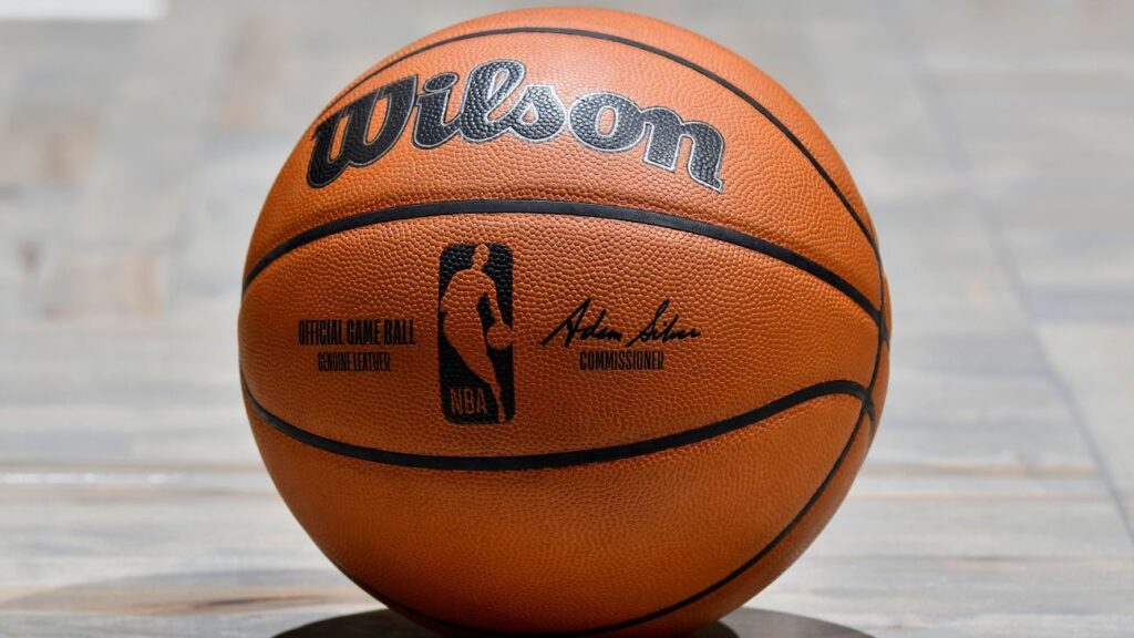 Harlan, Eagle, SVG, Hubbarth joining Prime Video's NBA coverage