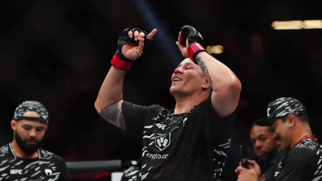 Jhonata Diniz admits safe win vs. Alvin Hines