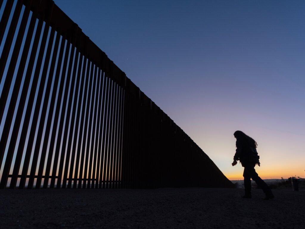 Judge blocks Trump’s ban on asylum at the southern US border | Donald Trump News