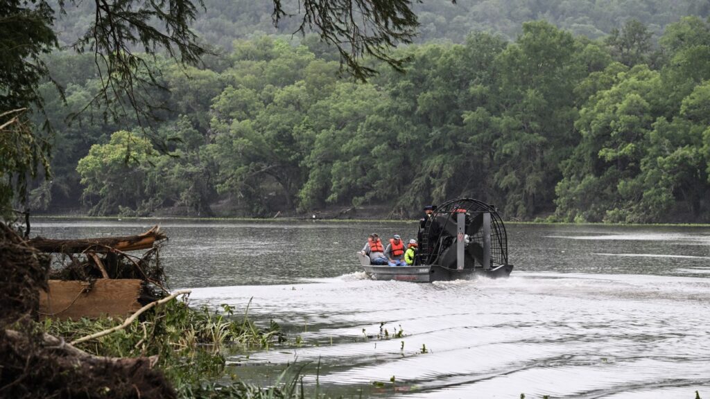 Officials race to find Texas flooding survivors as rescue efforts continue : NPR