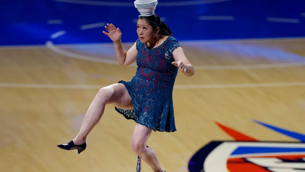 Red Panda injured in fall off unicycle at WNBA game