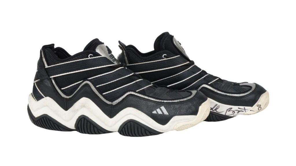 Sneakers from Kobe Bryant's first career start sell for $240K
