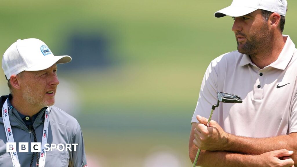 Phil Kenyon and Scottie Scheffler at the US Open in June