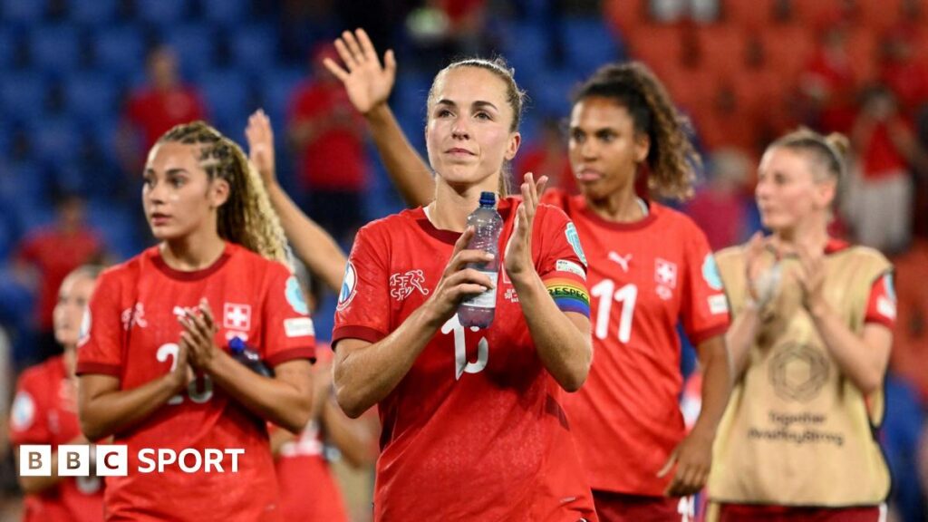 Switzerland fans march together