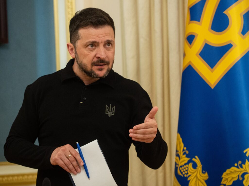 Before Trump-Putin talks, Ukraine rules out ‘gifting land to occupier’ | Russia-Ukraine war News