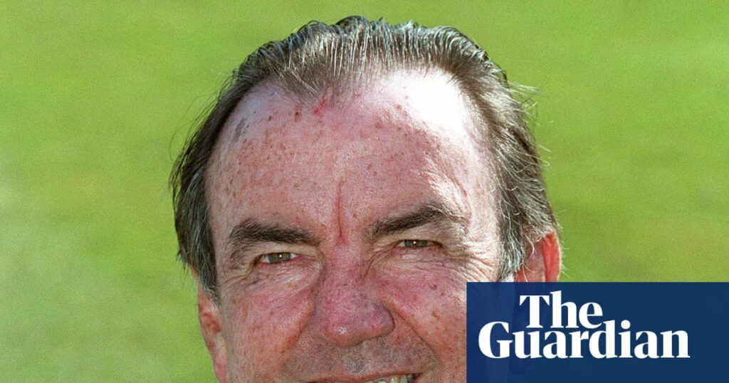 Bob Simpson, former Australia cricket captain and coach, dies aged 89 | Australia cricket team