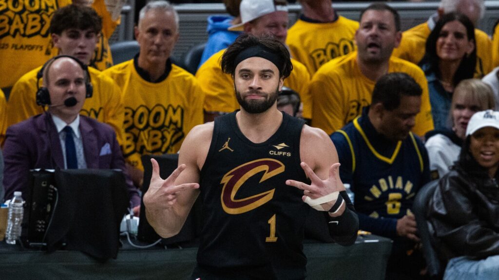 Cavaliers' sharpshooting wing Max Strus out 3-4 months following foot surgery