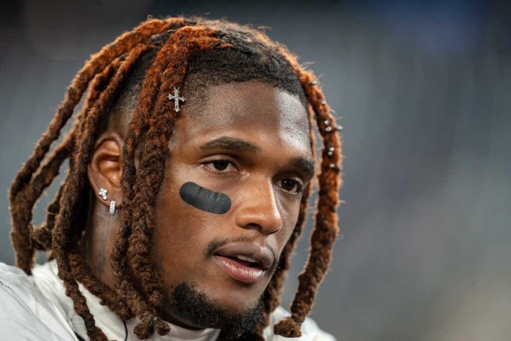 CeeDee Lamb Calls Out Micah Parsons With a message