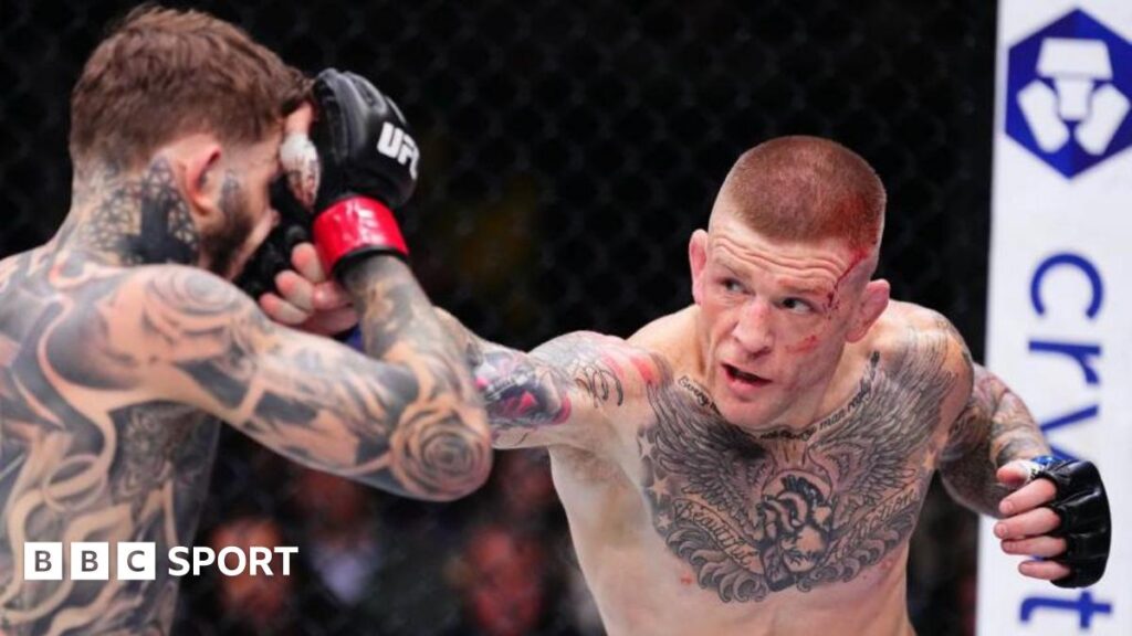 Lightweight UFC fighter Chris Duncan