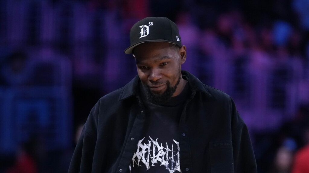 Could Kevin Durant's contract extension with Rockets be for considerably less than max?