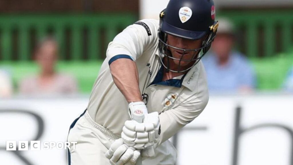 Luis Reece batting