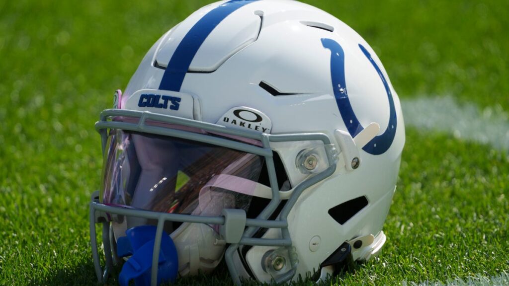 DE Samson Ebukam exits joint practice with injury