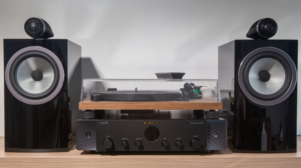 Bowers &amp; Wilkins 705 speakers and Marantz amp