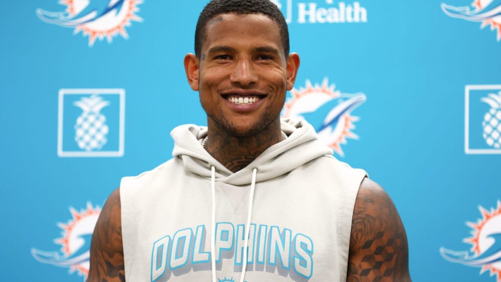 Dolphins TE Darren Waller 'will be ready to rock' Week 1, agent says