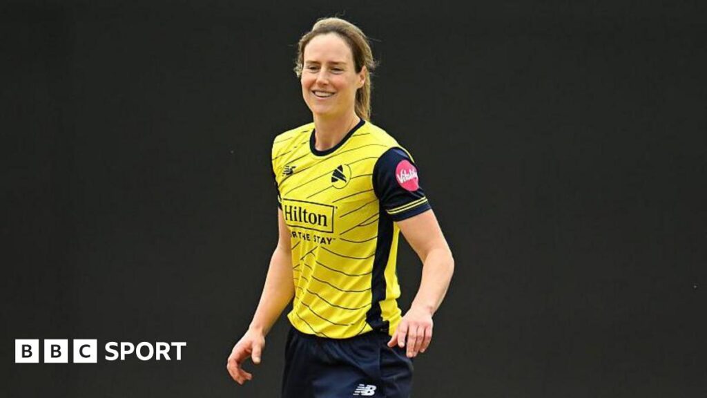Ellyse Perry for Hampshire