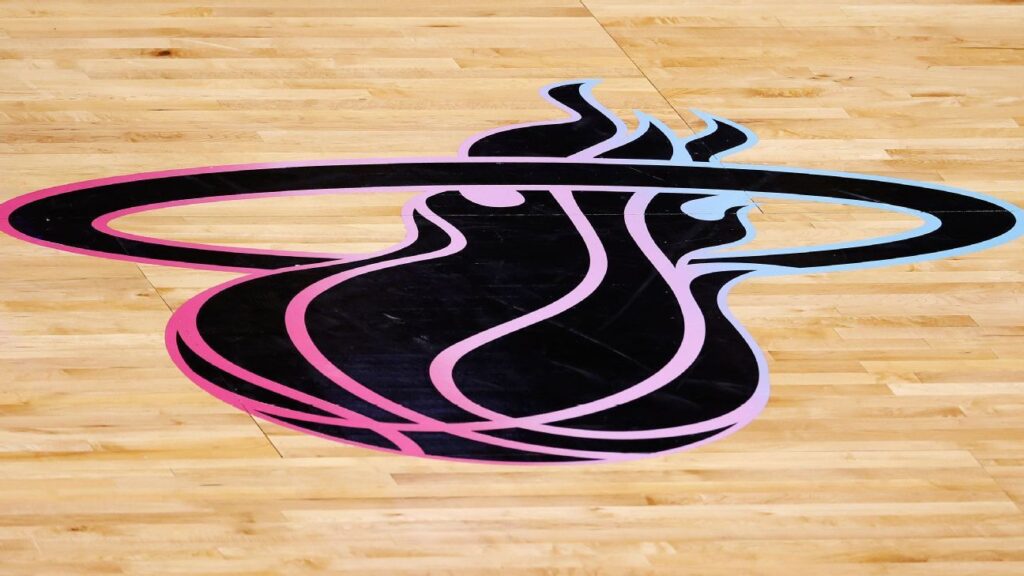 Ex-Heat security guard pleads guilty to selling memorabilia