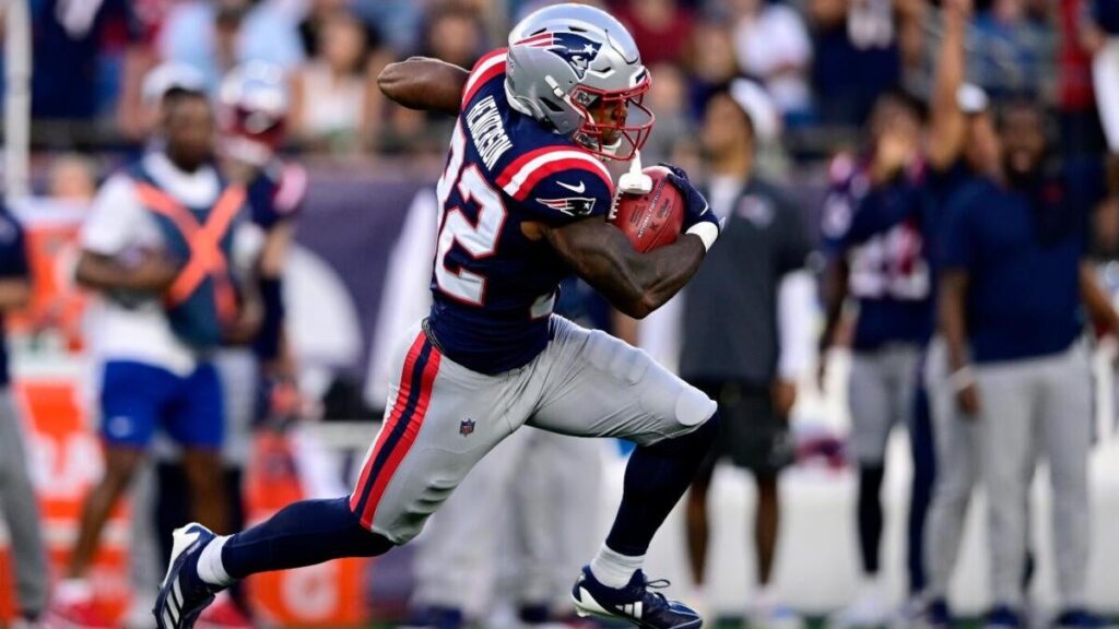 Fantasy Football Rankings 2025: Breakouts by proven NFL model that nailed Jayden Daniels' strong rookie season