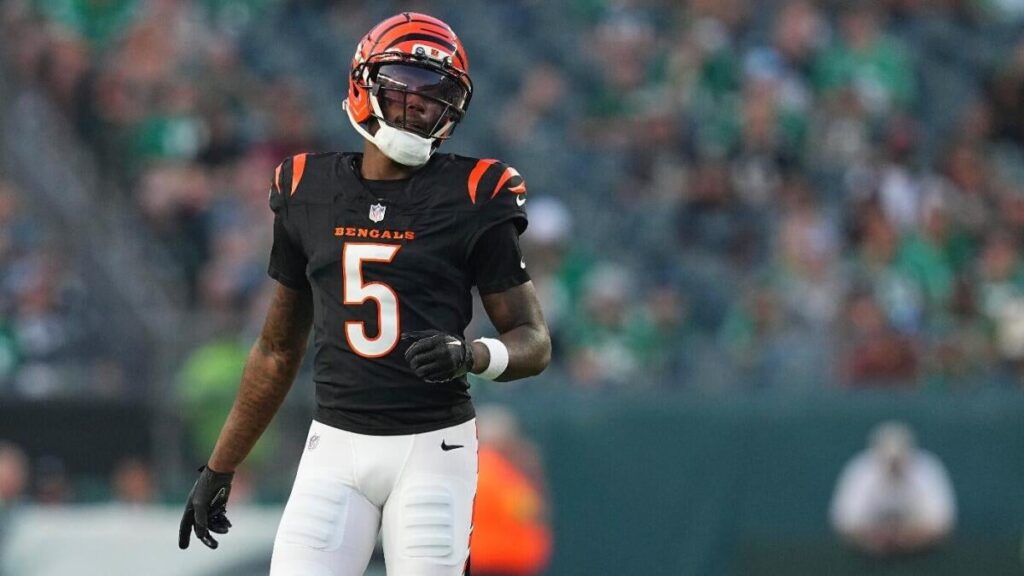Fantasy football rankings 2025: Sleepers from NFL computer model that called James Cook's big season