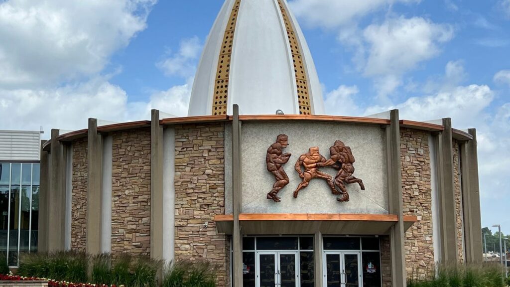 How to watch the 2025 Pro Football Hall of Fame enshrinement ceremony