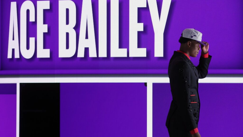 Jazz coach says key to Ace Bailey's rookie season is his 'building a routine'