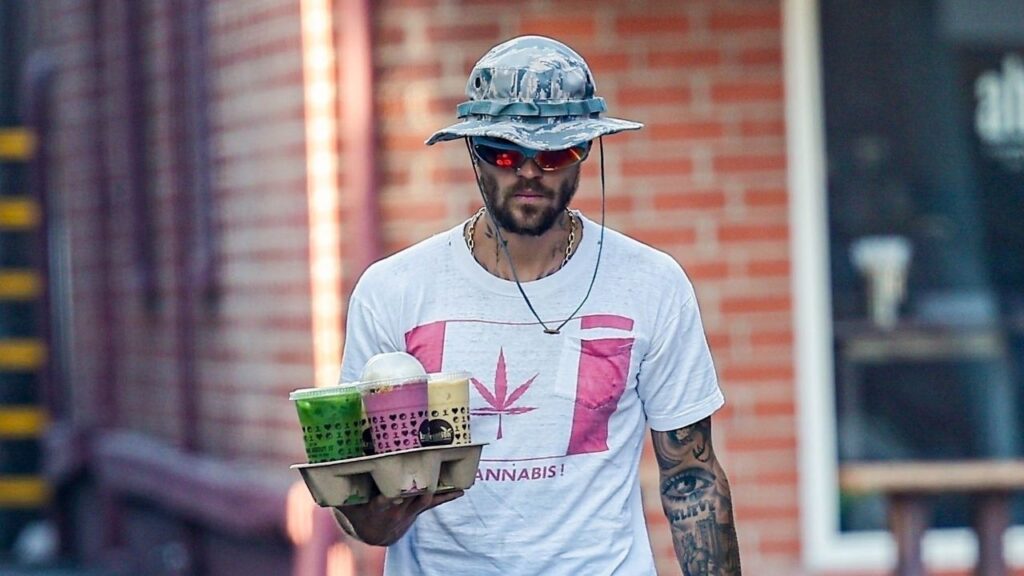 Justin Bieber’s Latest Outfit Celebrates His Favorite Things: Canada and Weed