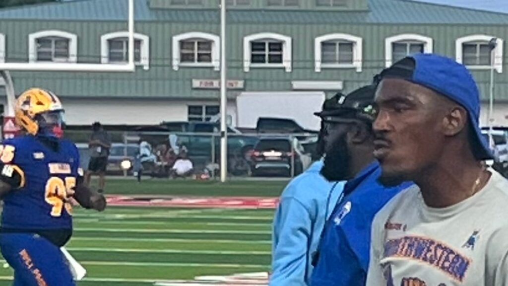 Miami Northwestern routs Lakeland 40-3 in Kickoff Classic