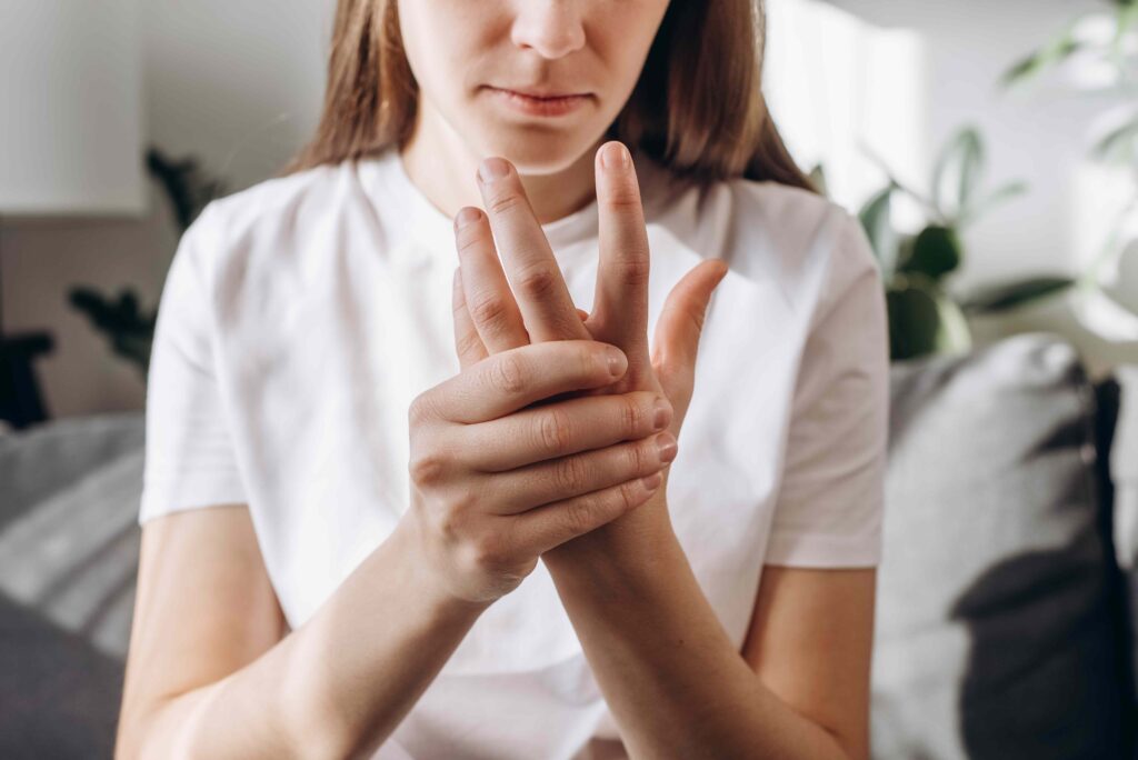 Rheumatoid Arthritis vs. Lupus: Similarities and Differences