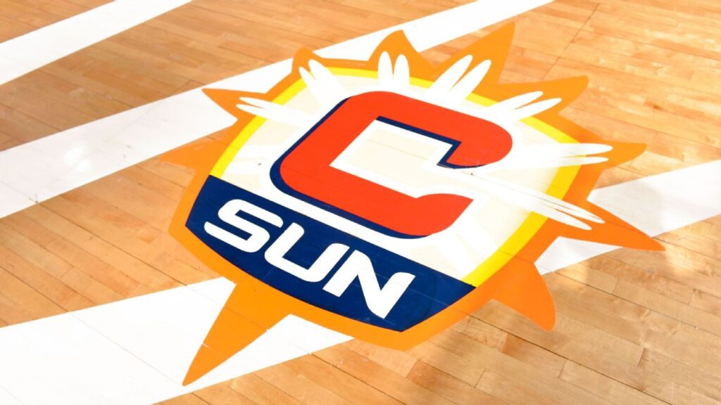 Source -- Celtics minority owner to buy Sun, move team to Boston