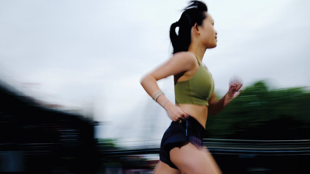 Author and runner R.F. Kuang running