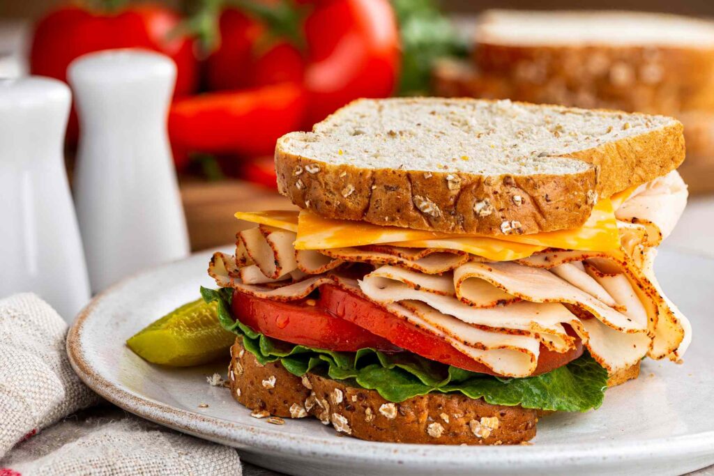 5 Healthiest Lunch Meats for Sandwiches and Snacks